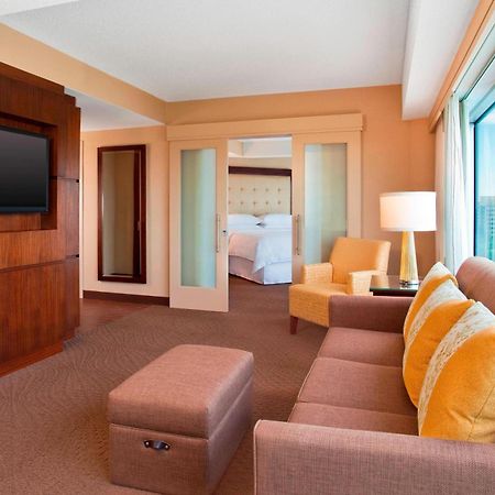 Sheraton Indianapolis Hotel At Keystone Crossing Εξωτερικό φωτογραφία