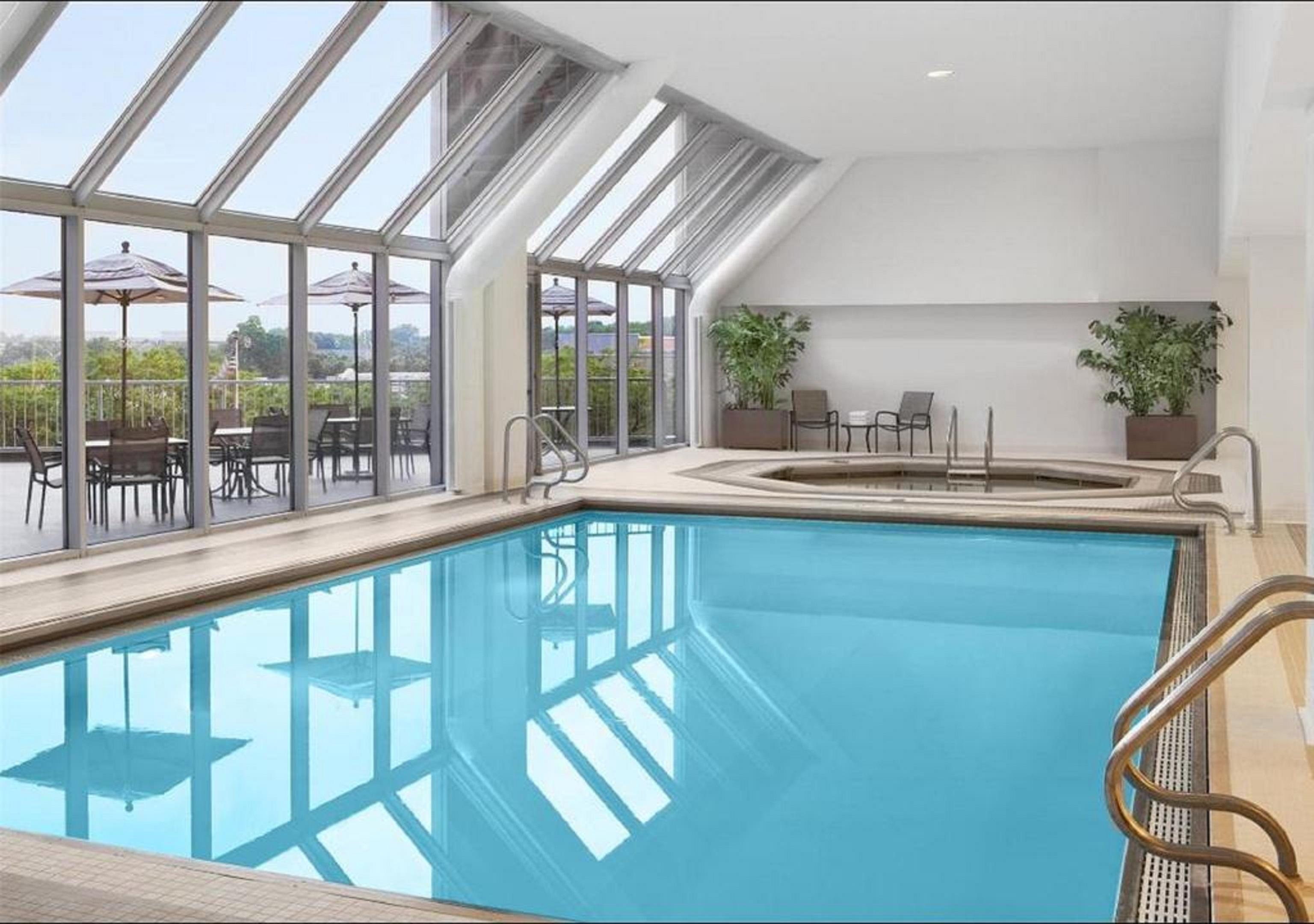 Sheraton Indianapolis Hotel At Keystone Crossing Εξωτερικό φωτογραφία