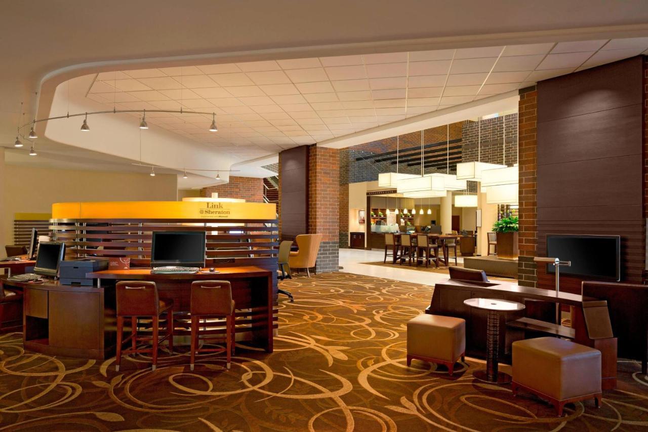 Sheraton Indianapolis Hotel At Keystone Crossing Εξωτερικό φωτογραφία