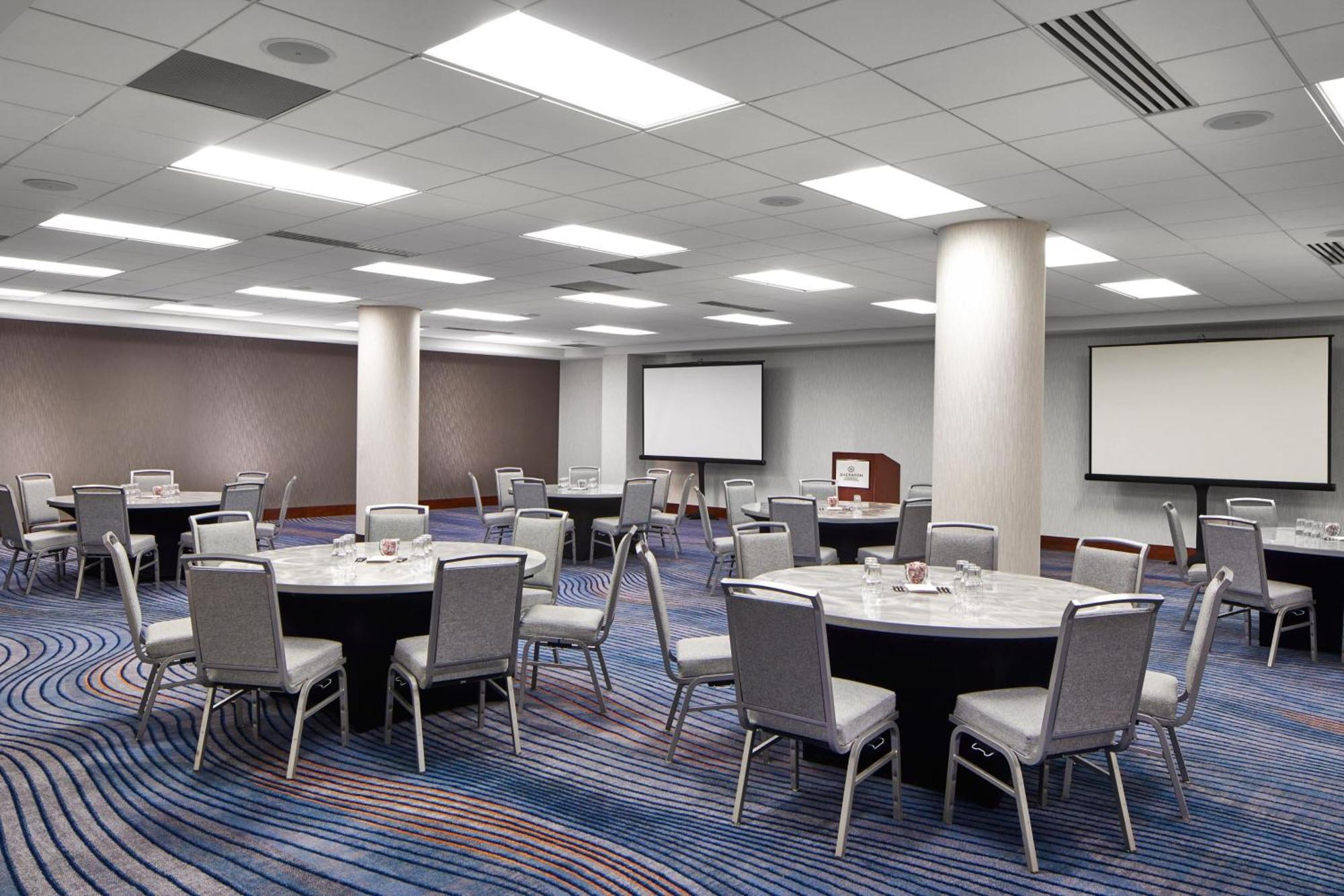 Sheraton Indianapolis Hotel At Keystone Crossing Εξωτερικό φωτογραφία