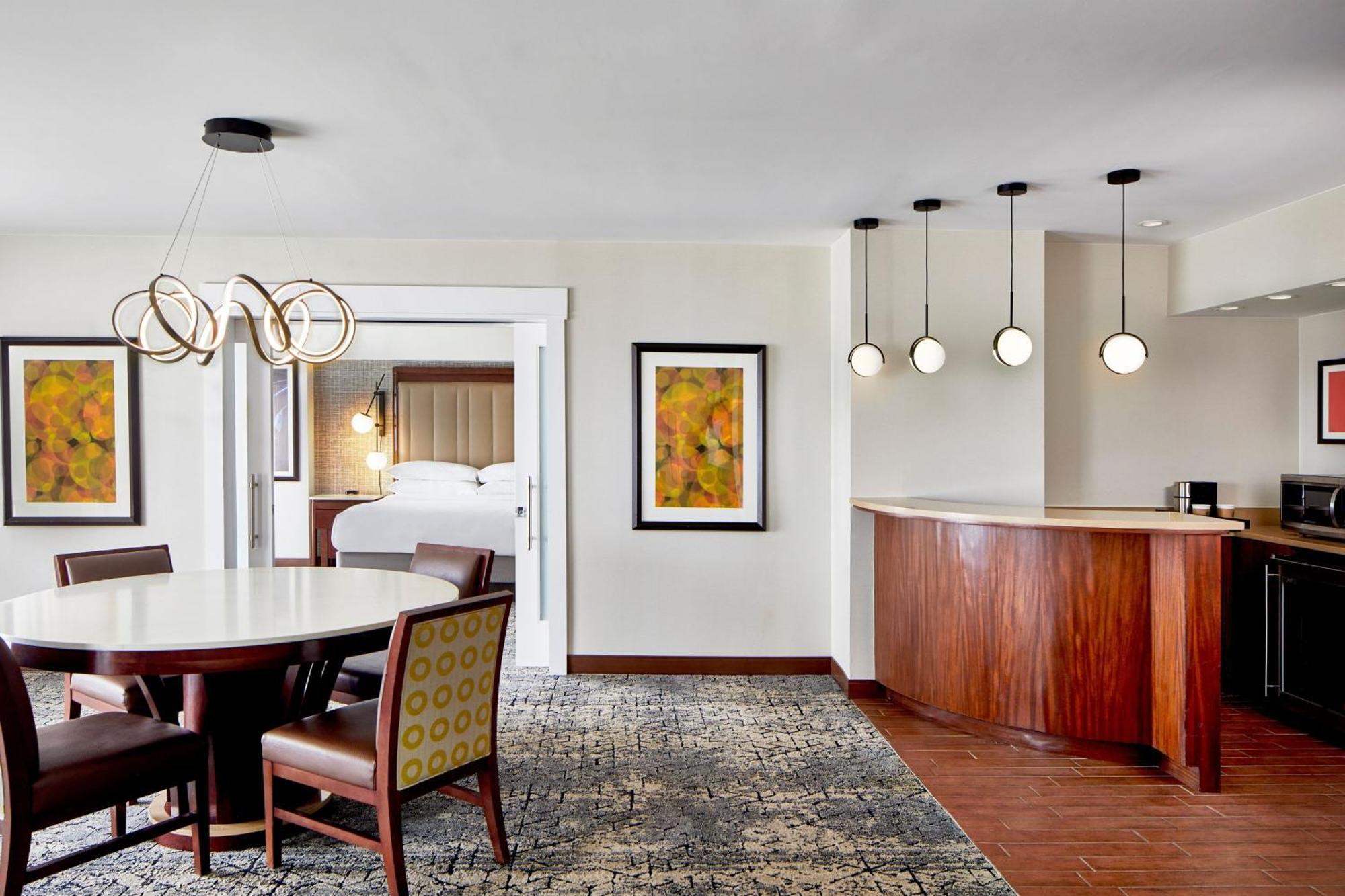 Sheraton Indianapolis Hotel At Keystone Crossing Εξωτερικό φωτογραφία
