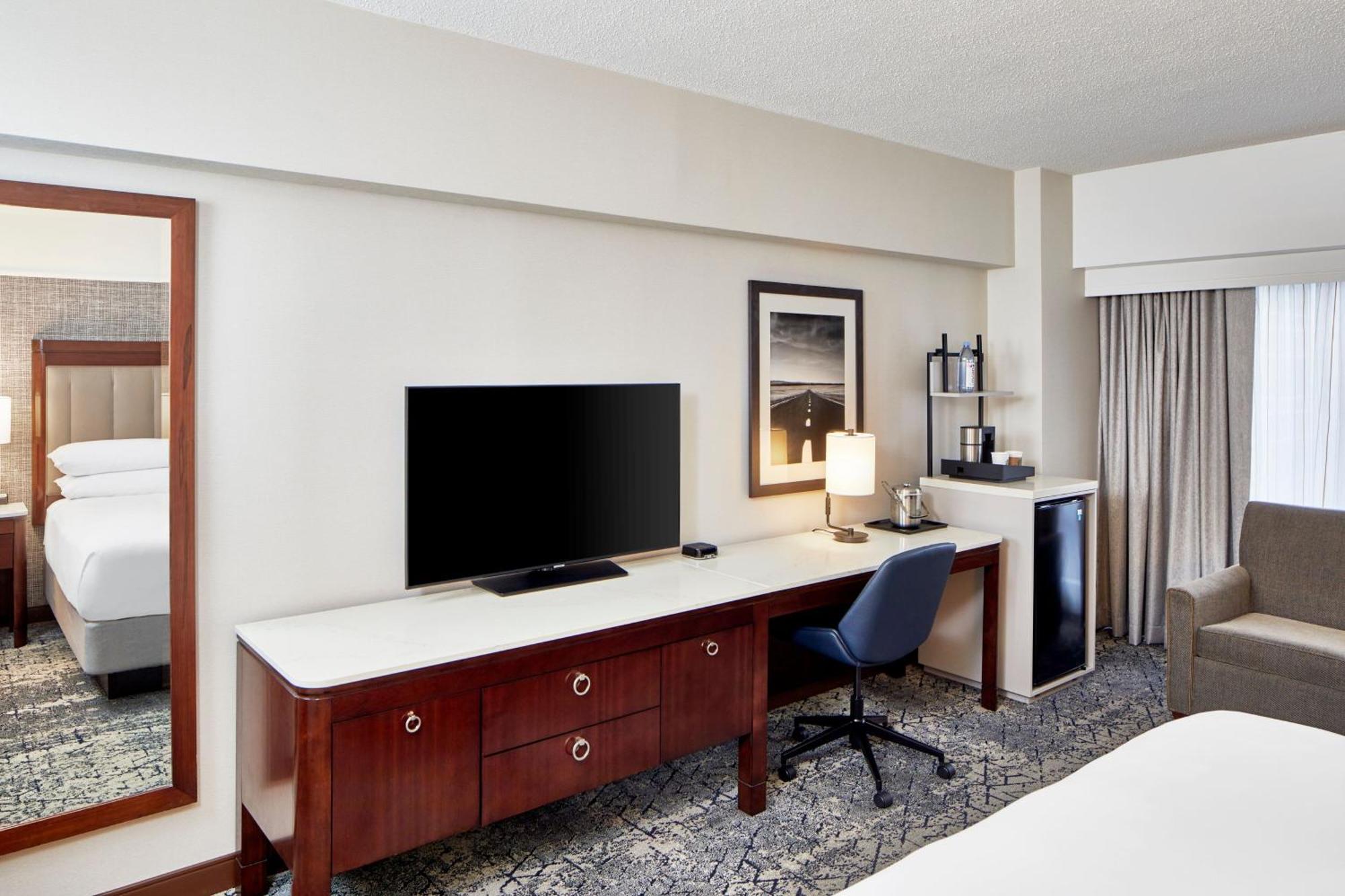 Sheraton Indianapolis Hotel At Keystone Crossing Εξωτερικό φωτογραφία