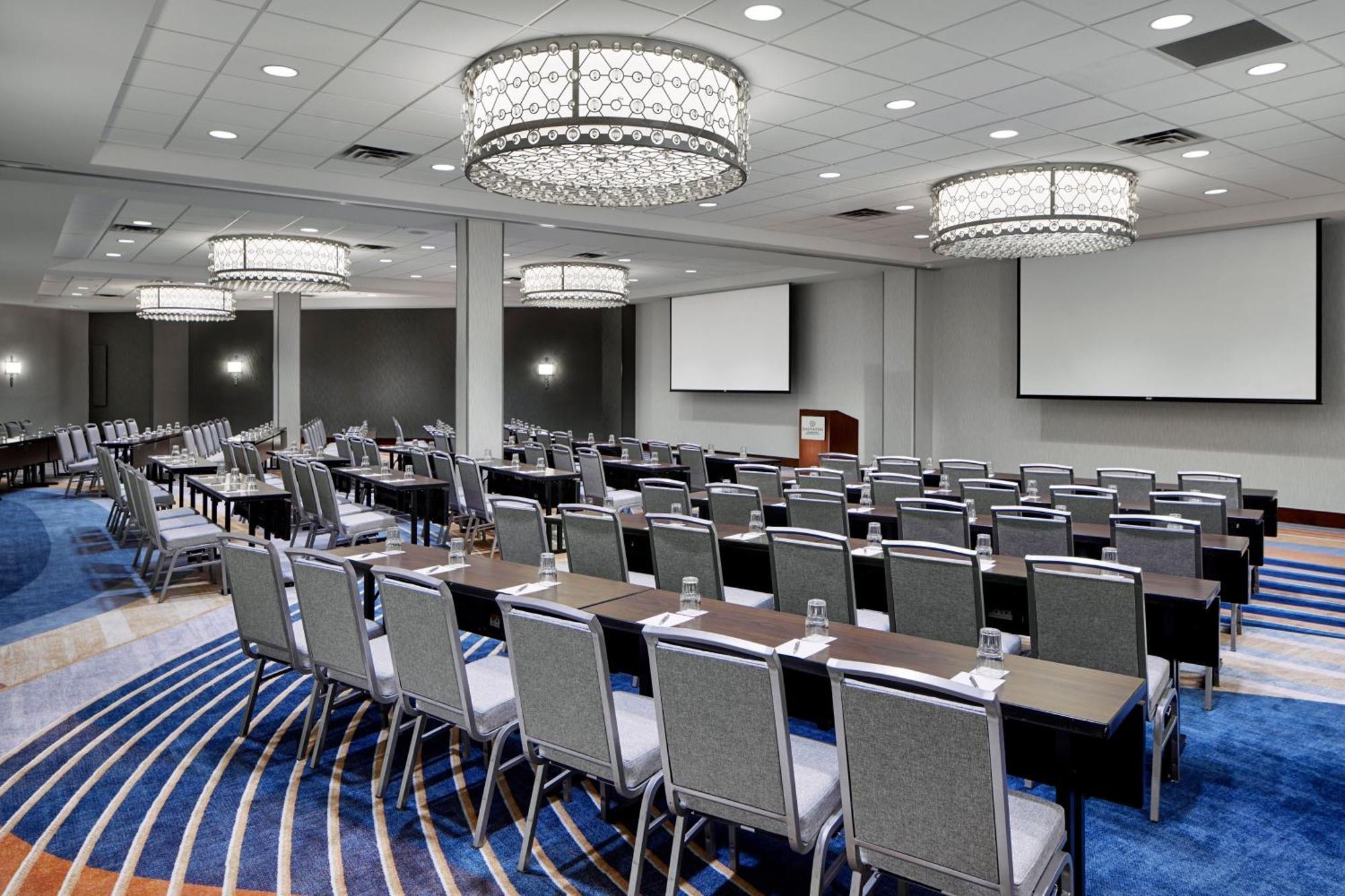 Sheraton Indianapolis Hotel At Keystone Crossing Εξωτερικό φωτογραφία