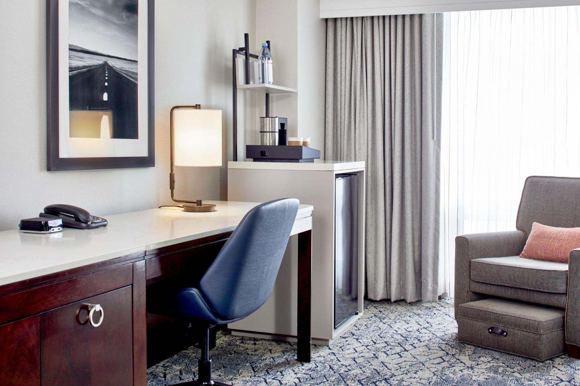 Sheraton Indianapolis Hotel At Keystone Crossing Εξωτερικό φωτογραφία