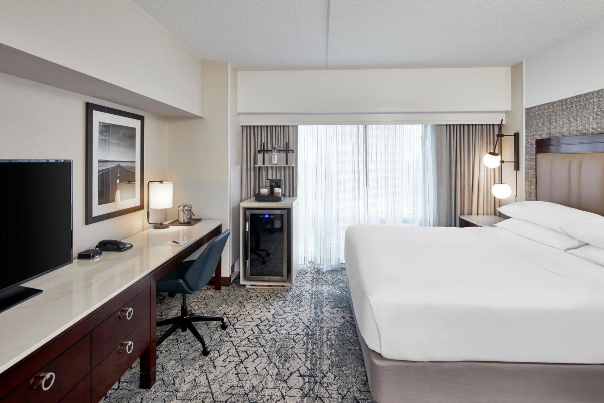 Sheraton Indianapolis Hotel At Keystone Crossing Εξωτερικό φωτογραφία
