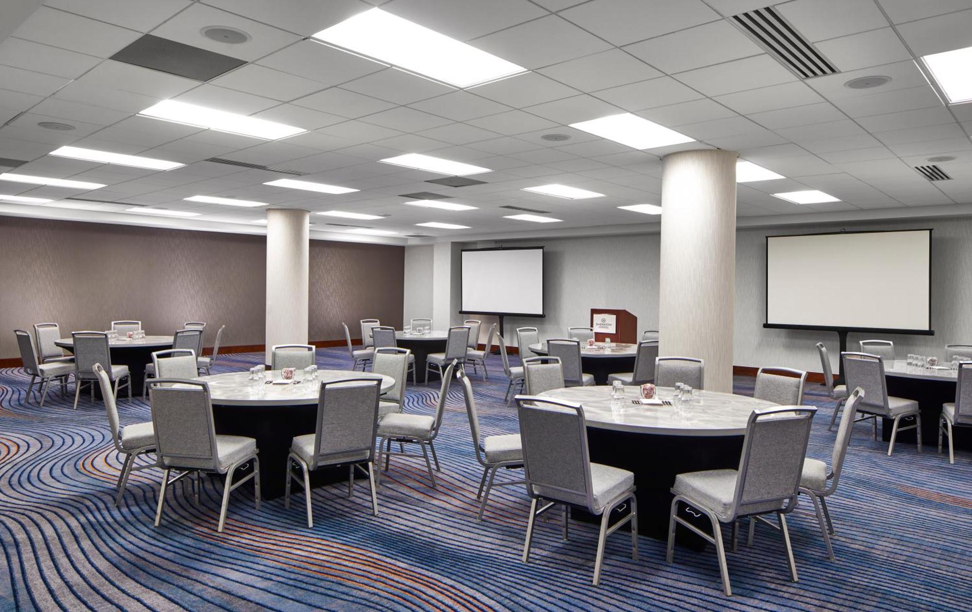 Sheraton Indianapolis Hotel At Keystone Crossing Εξωτερικό φωτογραφία
