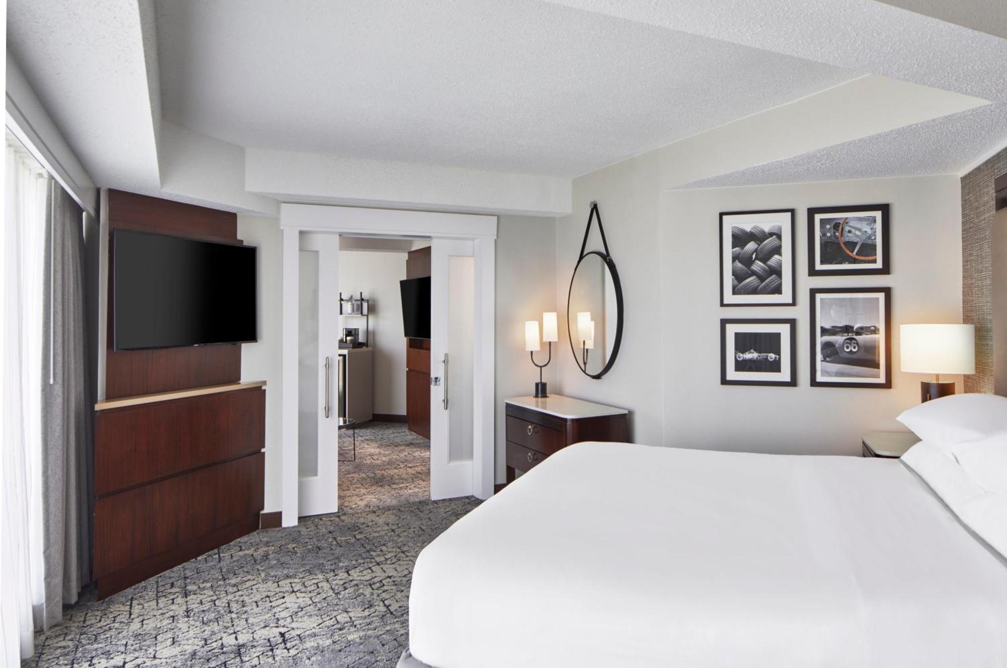 Sheraton Indianapolis Hotel At Keystone Crossing Εξωτερικό φωτογραφία