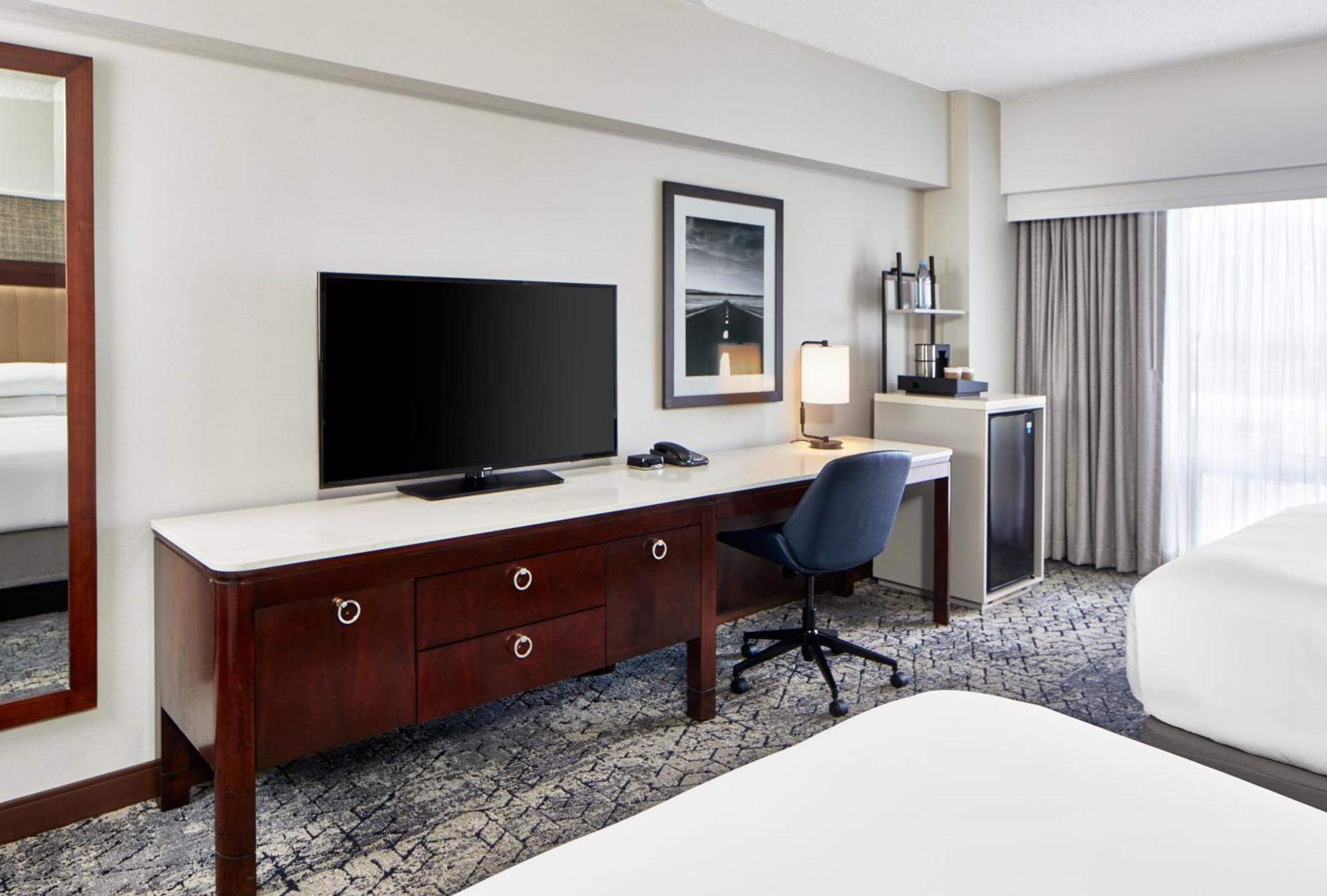 Sheraton Indianapolis Hotel At Keystone Crossing Εξωτερικό φωτογραφία