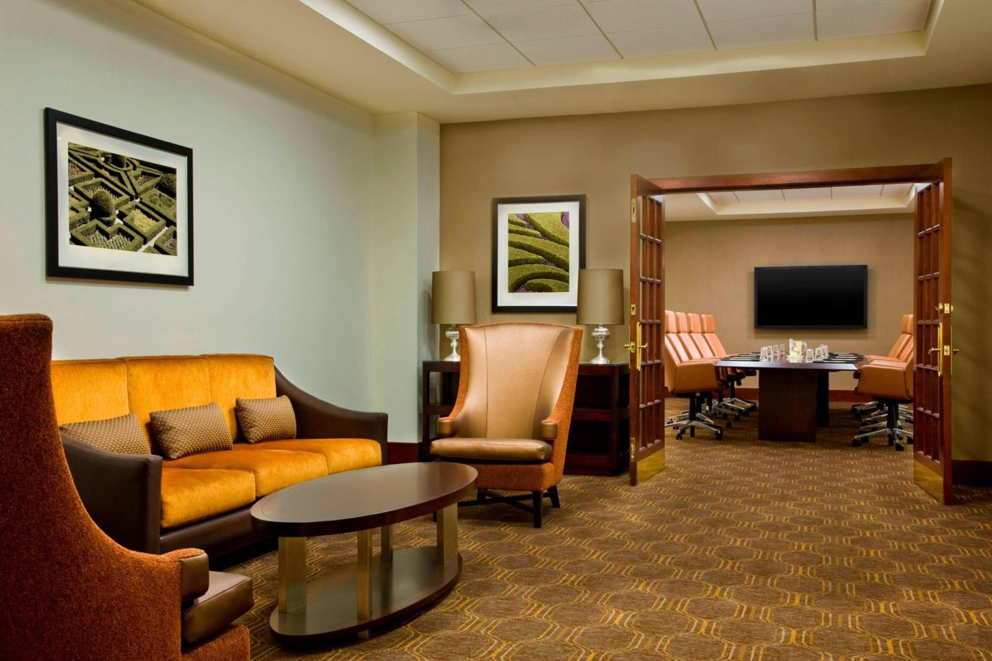 Sheraton Indianapolis Hotel At Keystone Crossing Εξωτερικό φωτογραφία