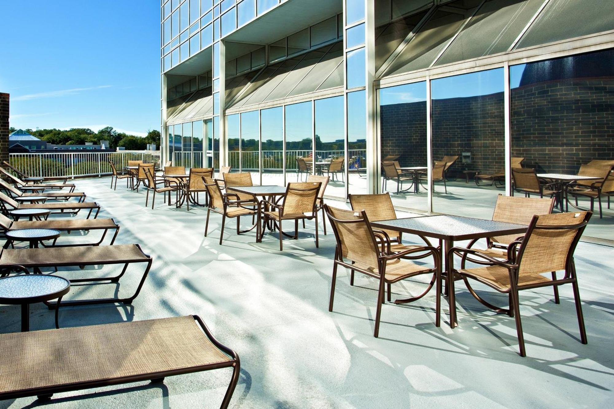 Sheraton Indianapolis Hotel At Keystone Crossing Εξωτερικό φωτογραφία