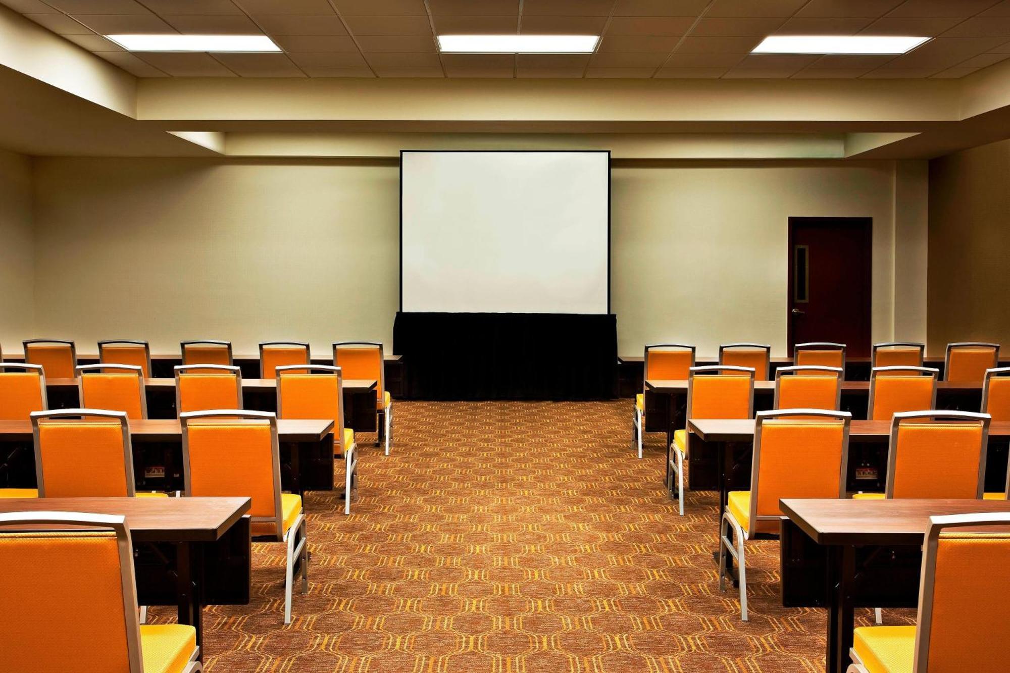 Sheraton Indianapolis Hotel At Keystone Crossing Εξωτερικό φωτογραφία