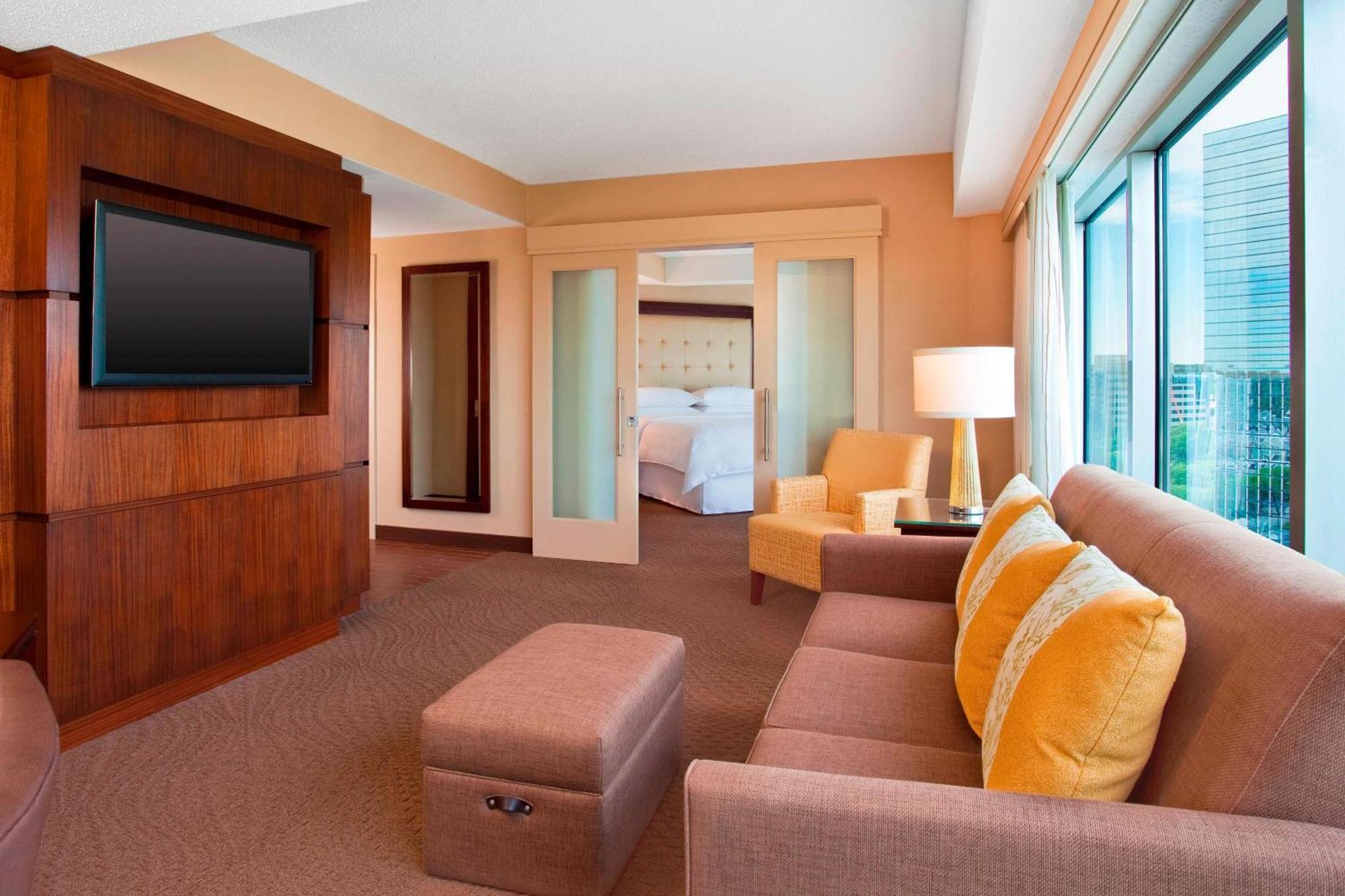 Sheraton Indianapolis Hotel At Keystone Crossing Εξωτερικό φωτογραφία